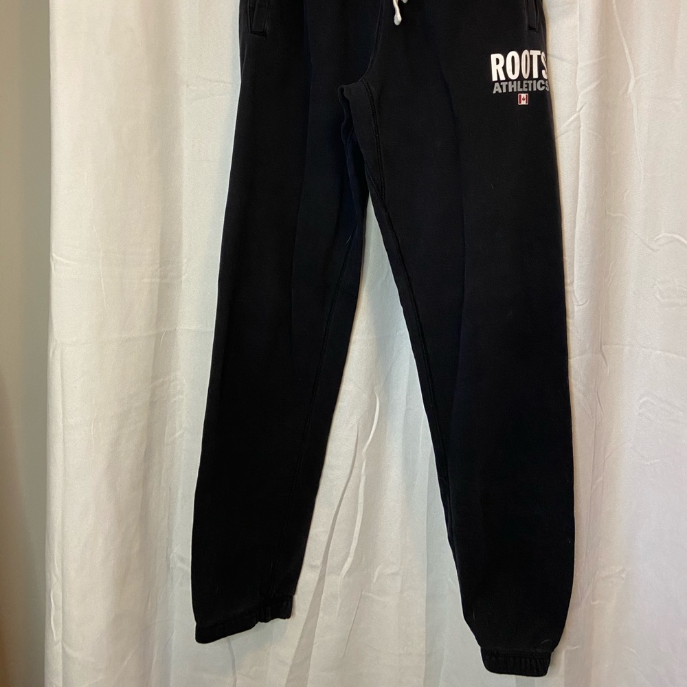 Black Roots Sweatpants